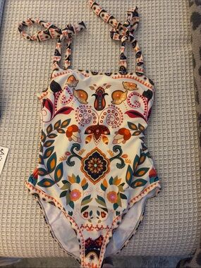 SHEIN White One-Piece Swimsuit with Multicolor Floral Paisley Print